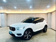 最頂級 市場稀有 先搶先贏 2019年 VOLVO XC40 T4 2.0 腳踢尾門 全景天窗 配備滿滿滿包滿意