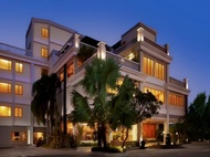 Rattan Inn