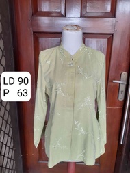 Atasan Wanita Kerah Shanghai Hijau - preloved
