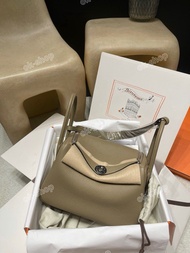 全手縫💯Hermes Lindy 26 8Q馬爾法米色