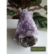 340gm24 - amethyst cave