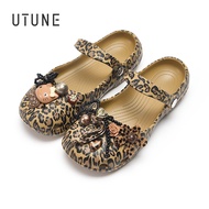 UTUNE Mary Jane Clog Sandals with Charms Women Flat Beach Sandals Slip-On Comfortable Non-Slip Breat