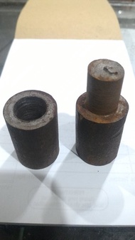 engsel las bubut bulat besar 3/4" ( 2cm ) panjang 7cm bahan besi polos harga 1 buah. biasa digunakan