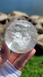 馬達加斯加彩虹幽靈雲母白水晶球骸骨水晶球#59mm/294g #MGE0162