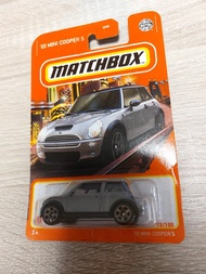 【BMW mini cooper】[另有紅色版本可供選擇]全新火柴盒銀色寶馬"mini cooper"合金模型玩具車 matchbox silvery color 2003 bmw mini coop