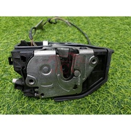 BMW 74Oi (E65) 2001-2008 DOOR LOCK (FRONT RIGHT ONLY) JAPAN USED [2E-3C-D711]