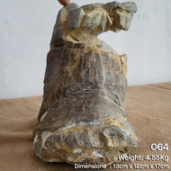 SUISKI STONE NATURAL STONE UNIQUE STONE ORIGINAL SUISKI DISPLAY STONE SUISKI STONE (3.44kg-5.88kg)