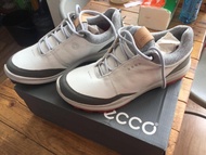 Sepatu Golf Ecco