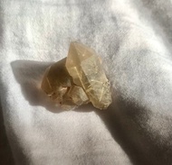 鈦晶簇 水晶簇 髪晶 城堡 金髮晶 天然水晶 擺設 水晶原礦 原石