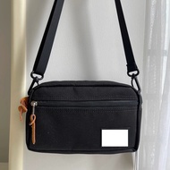 ▪Gregory สี่เหลี่ยมจัตุรัสขนาดเล็กย้อนยุคสะพายไหล่เส้นเดียวลำลองสำหรับไปสำหรับทั้งหญิงและชายกระเป๋าส