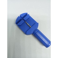 Watch chain cutter chain cutter