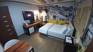 LOL Motel