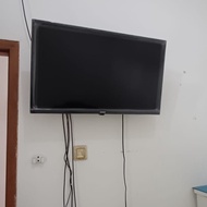 TV SAMSUNG 32 INCH SECOND MASIH MULUS