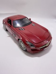 1:18 Mercedes-Benz 模型車