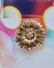美國西洋古董飾品 / 金拋光陽光向日葵絲巾夾/復古珠寶