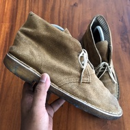 clarks desert boots second