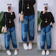 BOYFRIEND JEANS PATCH