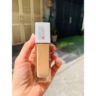 Liquidation of M-a-yb.e-lli.ne Sup-er S.tay Active Wear Up To 30h foundation tone 220