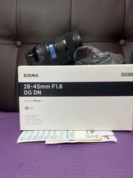 剛剛六月買 全新一樣 全套有盒 香港行貨有保養 2027-6 Sigma 28-45 28-45mm F1.8  Sony FE Mount 最新款大光圈鏡頭