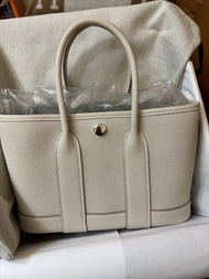 Hermes mini garden party