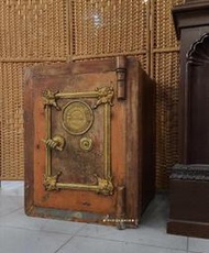 【卡卡頌  歐洲古董】Exceptional~ 稀有 ! 英國 古董 保險櫃 保險箱  錢箱 G9939