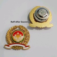 Dharma Pin Wanita