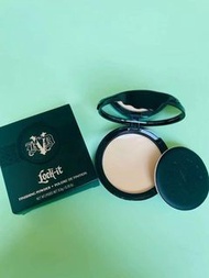 Kat Von D KVD 控油蜜粉餅 Lock-It Finishing 粉餅 控油粉餅 8g 定妝蜜粉