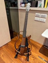 Yamaha slg 200s 靜音電吉他