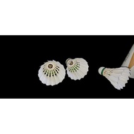 SHUTTLECOCK KOK DAKOTA WHITE GOLD SPECIAL BULU TEBAL ORIGINAL