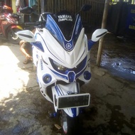 Body Predator Nmax Old Full Set ( untuk THN 2015-2019 ) putih biru