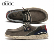 Hey Dude รองเท้าผ้าใบลำลองชาย ทรงหัวมน สวมใส่สบาย ระบายอากาศได้ดี น้ำหนักเบา รองเท้าลำลองสีพื้น ทรงห