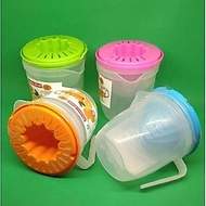 PLASTIC ORANGE SQUEEZER ORANGE SQUEEZER LEMON SQUEEZER