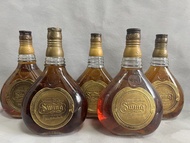 80年代Johnnie Walker SWING Blended Scotch Whisky 750ml 43%蘇格蘭威士忌 （單支價）