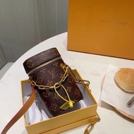 Handphone case/Round sling bag/ woman handbag. Grade premium comes with box, original receipt, quality bag for woman