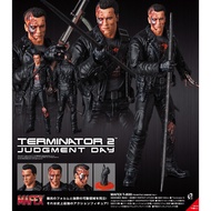 MAFEX "Terminator 2: Judgment Day" T-800 (T2: Battle Damage Ver.)