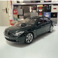 1: 18 KYOSHO BMW BMW 5 Series E60 545i Sedan Car Model Green