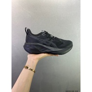 A. sics Novablast 5 Shock Absorbing and Wear-resistant Running Sports Shoes HG2I