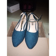 XES Brand Shoes size 9