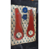 COROLLA 96 TOWING HOOD (clerance stock)