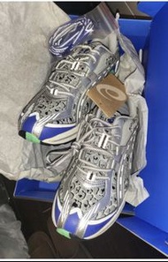 ASICS x AWAKE