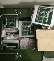 Lương khô quân đội 900 ba sao Thùng 4.7kg ( 20 phong)