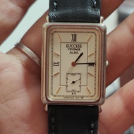 นาฬิกาญี่ปุ่นมือสอง Vintage Alba by Seiko 2เข็มครึ่ง ทรง tank ระบบถ่าน เรียบหรู