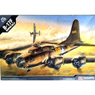Academy 1/72 Scale WW2 Bomber Aircraft Assembly Model Kit B-17F Memphis Belle