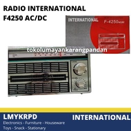 Radio International F-4250 AM-FM Portable Classic Old Radio