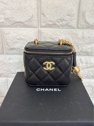12/2 門市現貨｜Chanel 23P 愛心調節扣 小盒子 Mini Vanity 黑金 荔枝皮 小廢包😍情人節禮物🎁精選💗