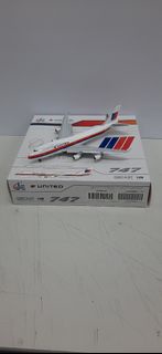 1:400 JC Wings United 747-400 flaps down 飛機模型