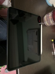 iPad Pro 11寸 2022全配有apple care（包含apple pencil 及巧控鍵盤）