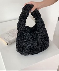 Cos Dahlia Satin ruffle bag 雲朵包