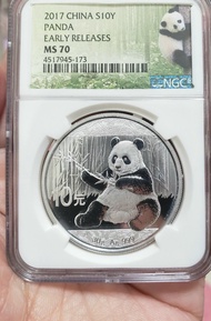 (MS70滿分初發銀幣) 2017中國熊貓銀幣10元  重30克   含999純銀銀幣  早期發行銀幣 NGC MS70 完美滿分  (*售價隨國際銀價相應調整)