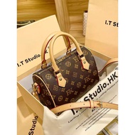 Daigou Bags Women's 2025 New Style Women's Messenger Bag Light Luxury Niche High-End Name Brand Luxu